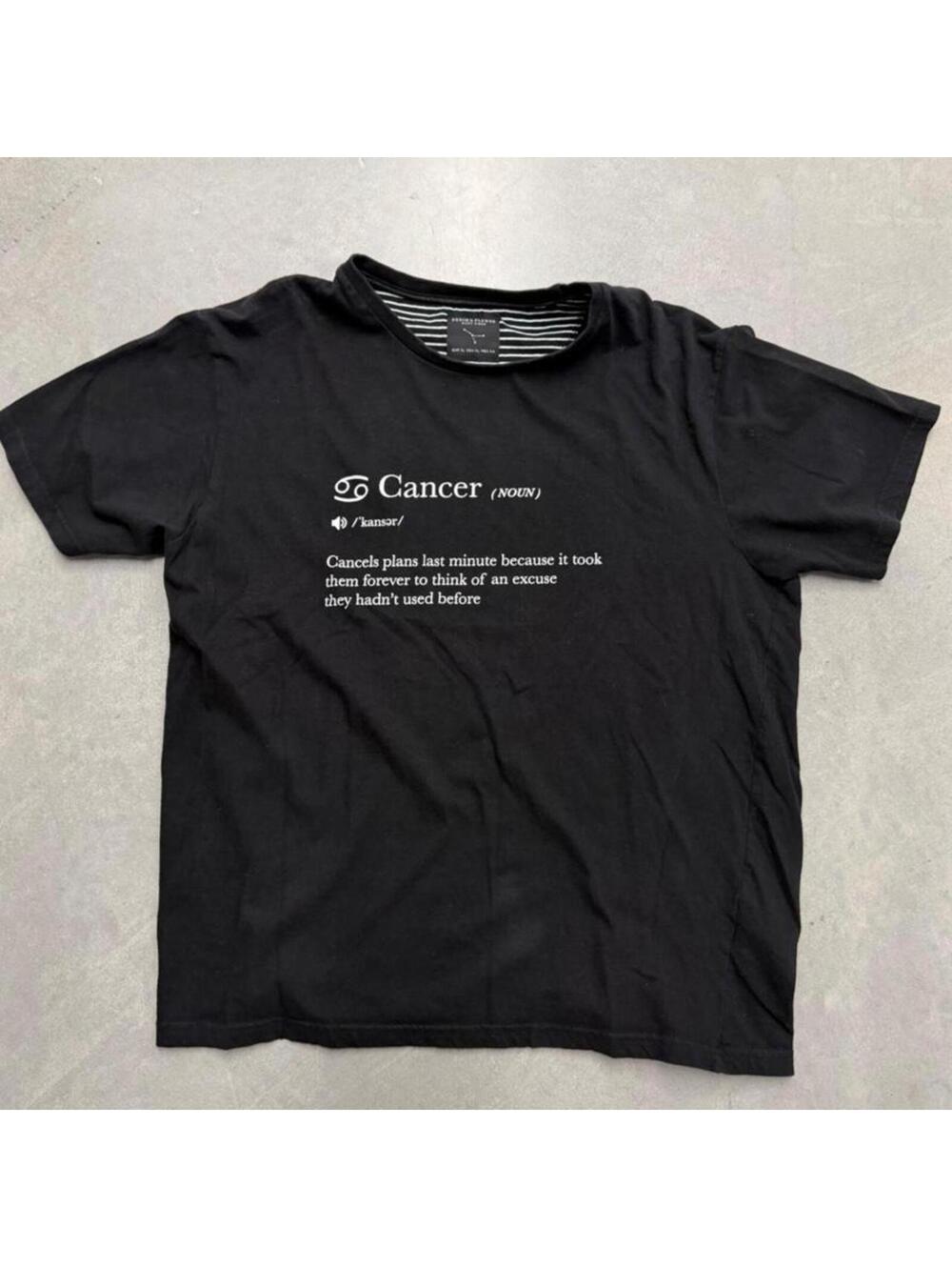 Y2K Denim & Flower Ricky Singh Cancer Zodiac Graphic T Shirt Men's XL Black